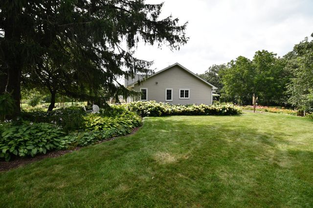 87854 State Highway 251, Austin, MN 55912