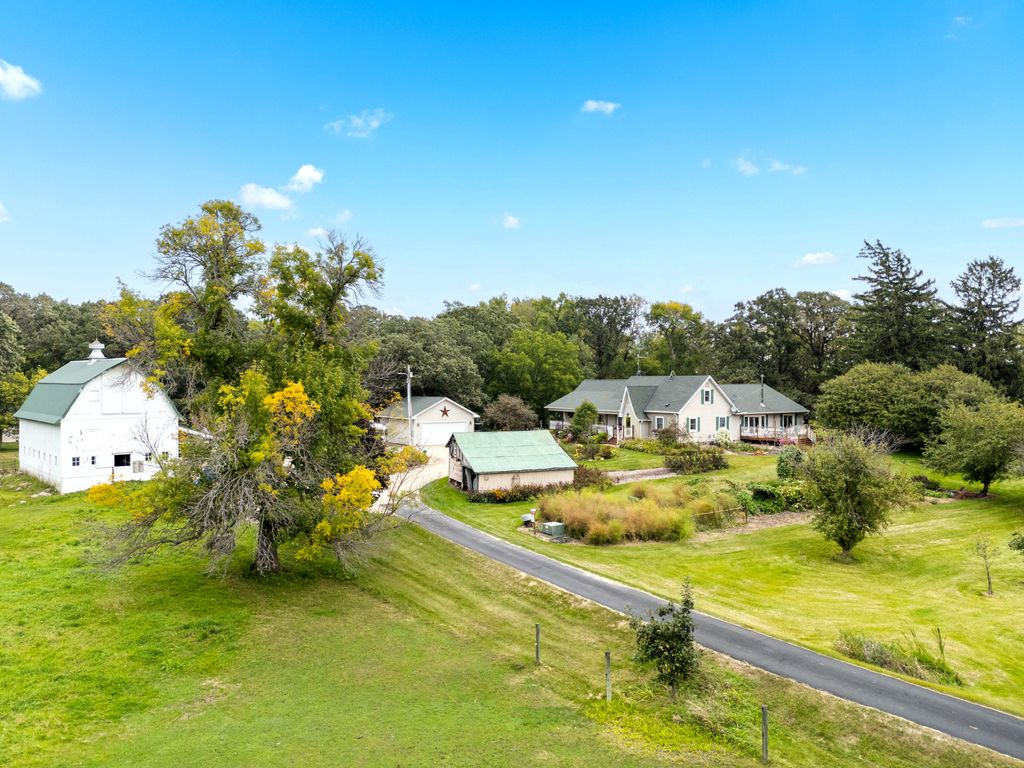 87854 State Highway 251, Austin, MN 55912