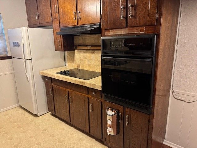 1825 SCHUMAC, Bedford, TX 76022