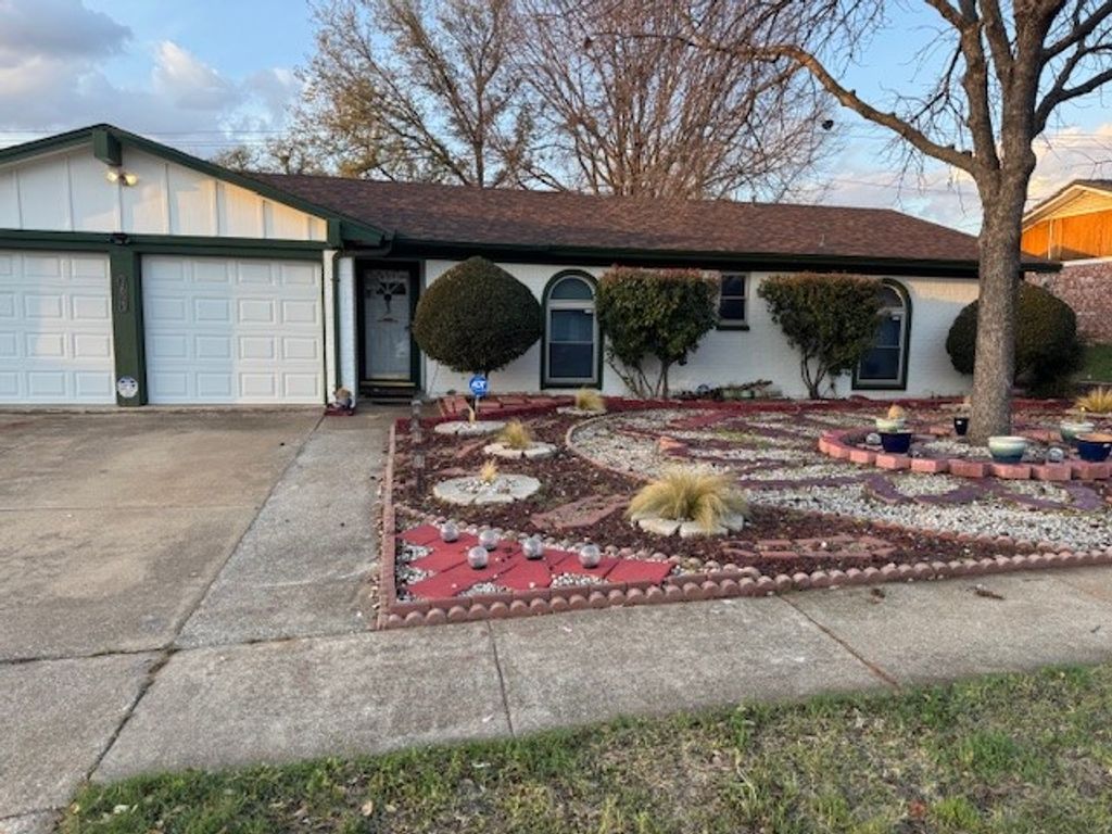 1825 SCHUMAC, Bedford, TX 76022