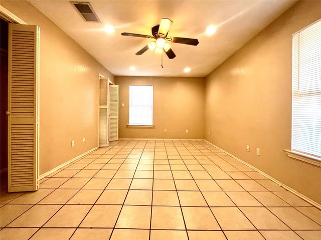 304 Montopolis DR A, Austin, TX 78741