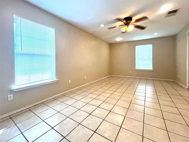 304 Montopolis DR A, Austin, TX 78741
