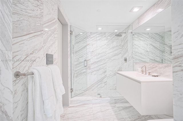 475 Brickell Ave 1913, Miami, FL 33131