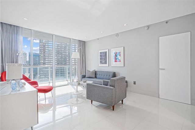 475 Brickell Ave 1913, Miami, FL 33131