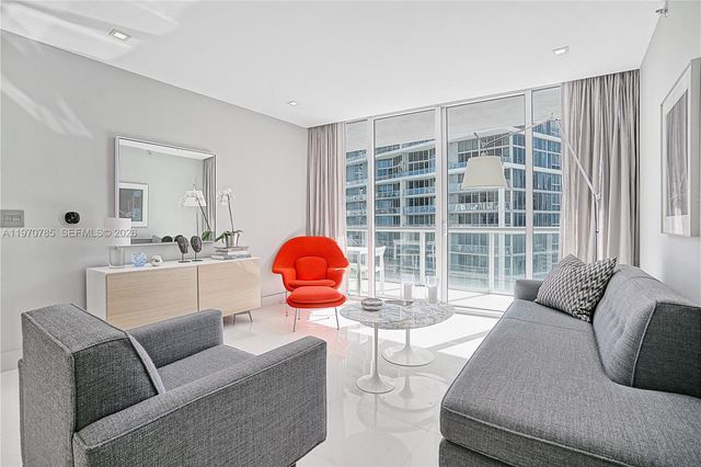 475 Brickell Ave 1913, Miami, FL 33131
