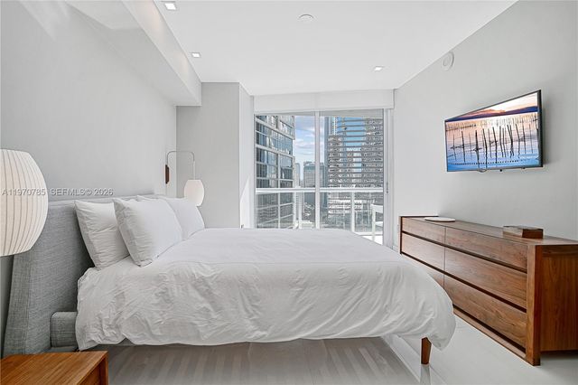 475 Brickell Ave 1913, Miami, FL 33131