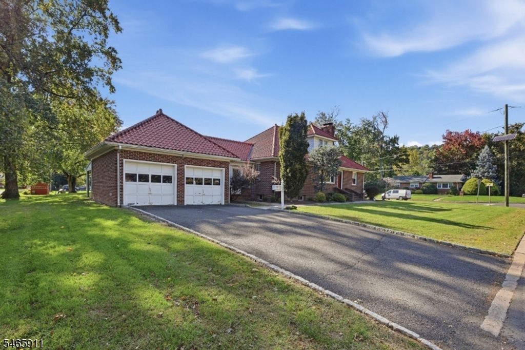 127 Warrenville Rd, Green Brook Twp., NJ 08812 — photo 2