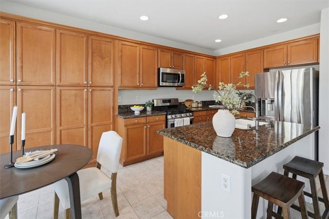 19345 Laroda Lane, Saugus, CA 91350