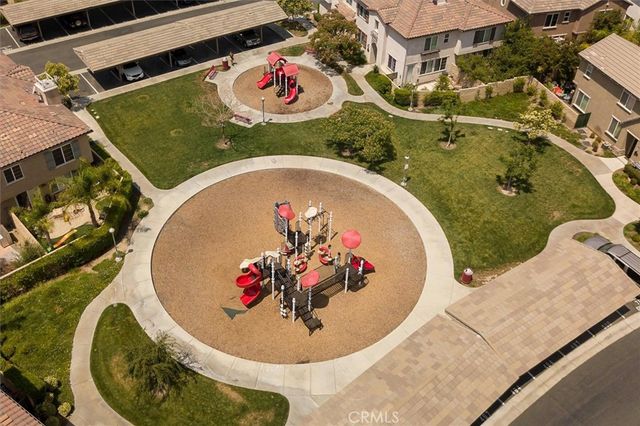 19345 Laroda Lane, Saugus, CA 91350