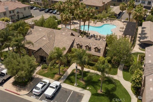 19345 Laroda Lane, Saugus, CA 91350