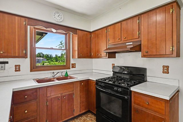 7711 Ravenswood Drive, Portage City, MI 49024