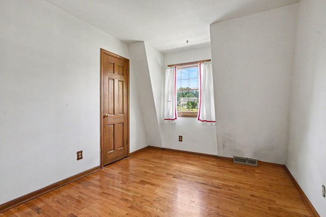7711 Ravenswood Drive, Portage City, MI 49024