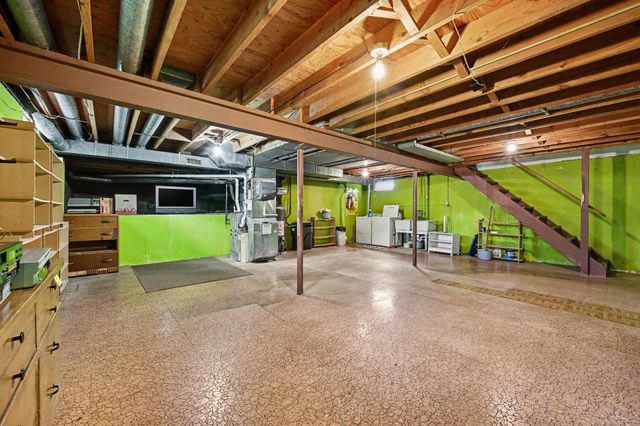 7711 Ravenswood Drive, Portage City, MI 49024