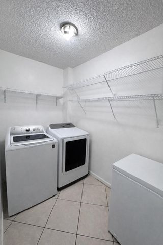 4581 Holly Lake Drive, Lake Worth, FL 33463