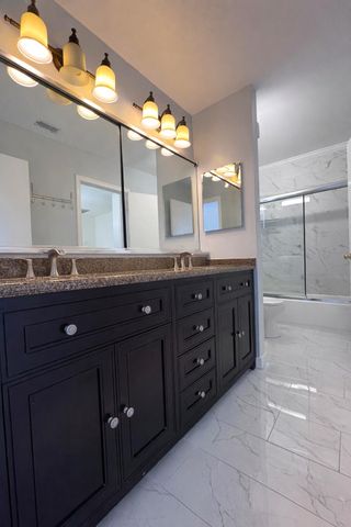 4581 Holly Lake Drive, Lake Worth, FL 33463