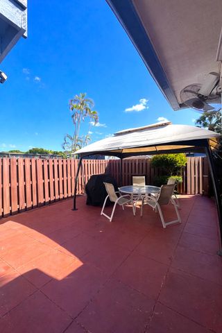 4581 Holly Lake Drive, Lake Worth, FL 33463