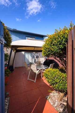 4581 Holly Lake Drive, Lake Worth, FL 33463