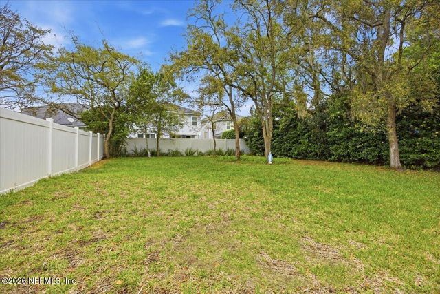 4009 PALM Way, Jacksonville Beach, FL 32250