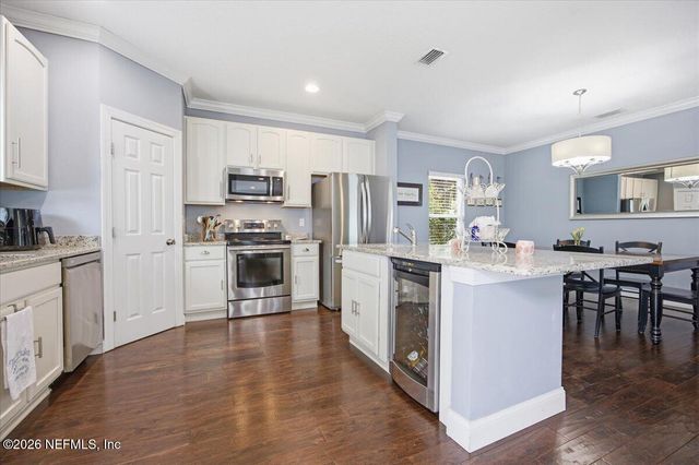 4009 PALM Way, Jacksonville Beach, FL 32250