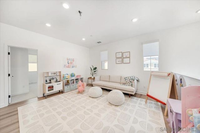 691 Westbrook Loop, San Marcos, CA 92078