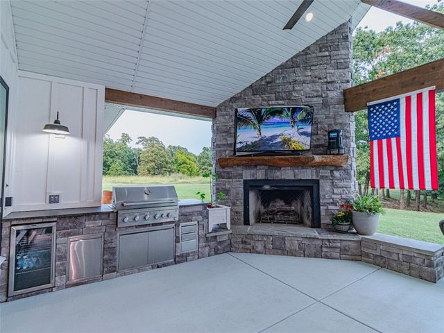 12188 Bedrock Lane, Bentonville, AR 72712