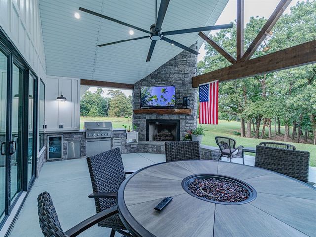 12188 Bedrock Lane, Bentonville, AR 72712