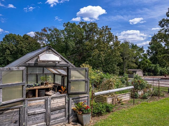 12188 Bedrock Lane, Bentonville, AR 72712