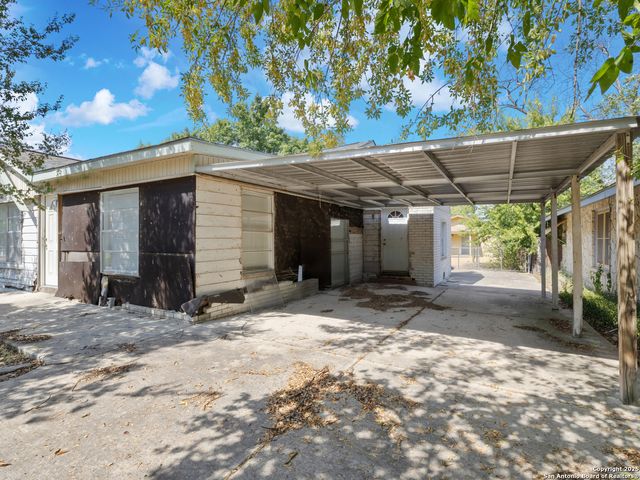 219 Thorain, San Antonio, TX 78212