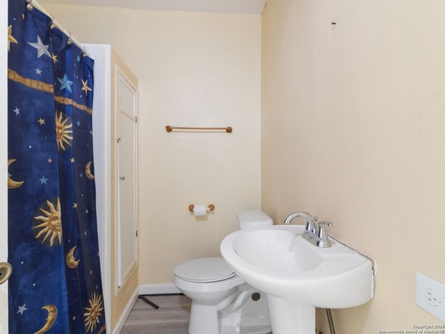 219 Thorain, San Antonio, TX 78212