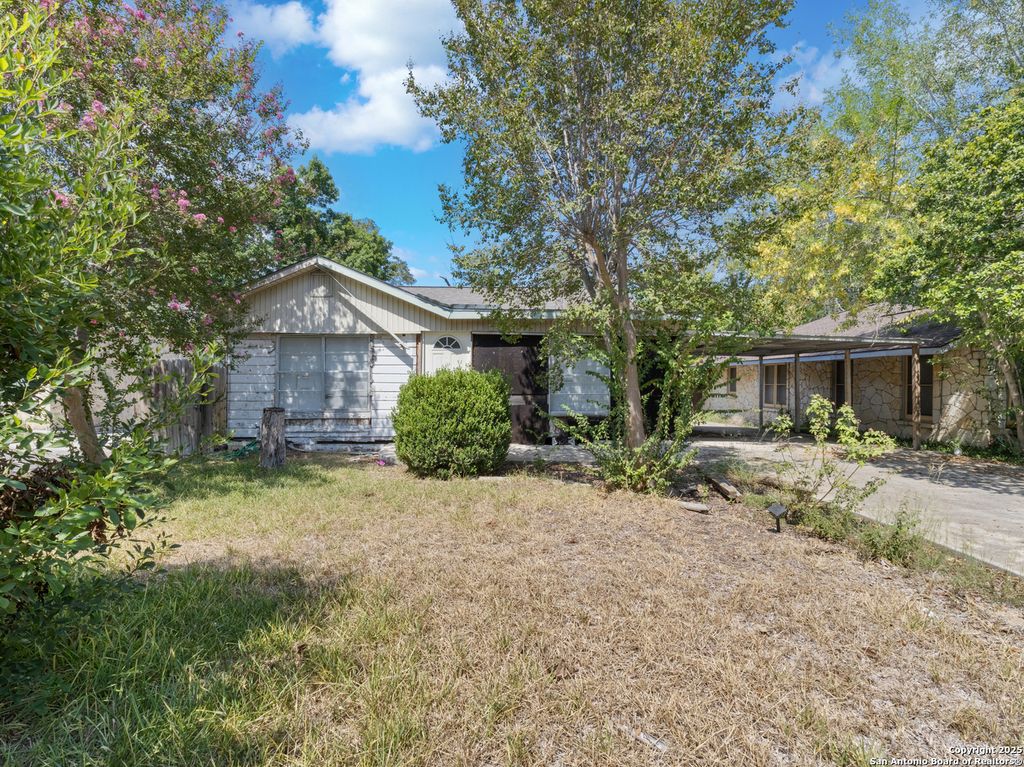 219 Thorain, San Antonio, TX 78212
