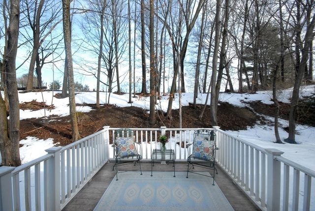 51 Staffordshire Ln 51, Concord, MA 01742