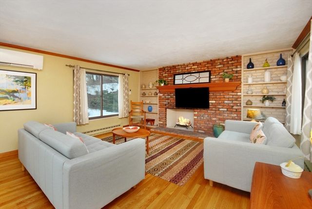 51 Staffordshire Ln 51, Concord, MA 01742