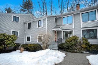 51 Staffordshire Ln 51, Concord, MA 01742