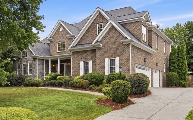 138 Montauk Court, Clemmons, NC 27012