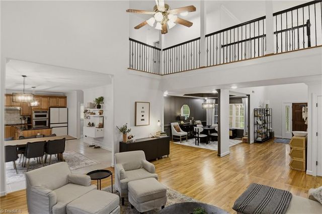 138 Montauk Court, Clemmons, NC 27012