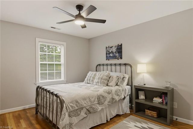 138 Montauk Court, Clemmons, NC 27012