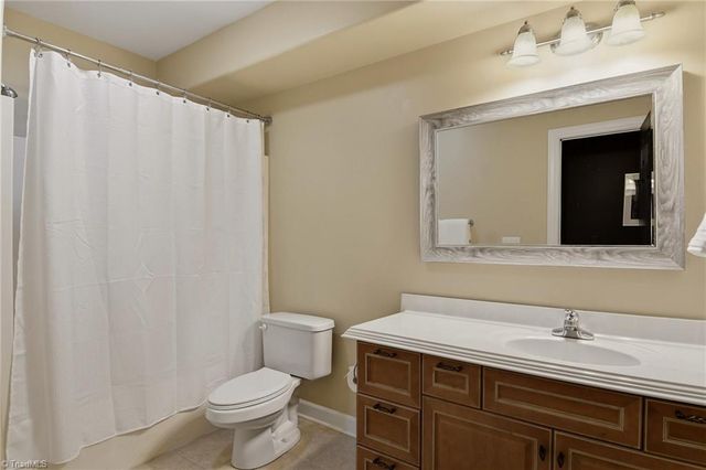 138 Montauk Court, Clemmons, NC 27012