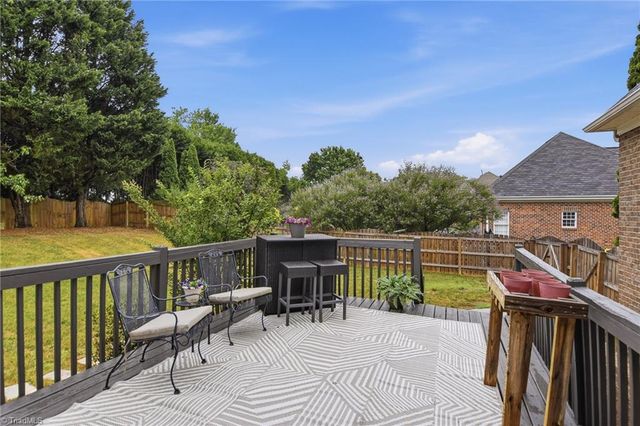 138 Montauk Court, Clemmons, NC 27012