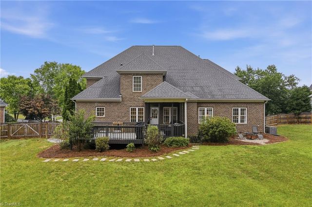 138 Montauk Court, Clemmons, NC 27012