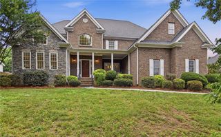 138 Montauk Court, Clemmons, NC 27012