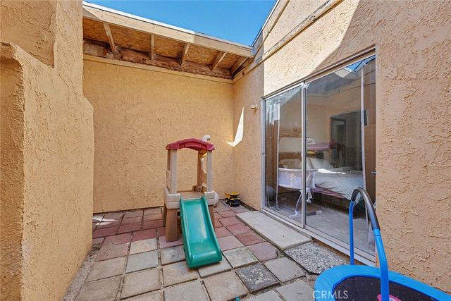 728 Malibu Street, Hemet, CA 92543