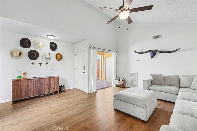 728 Malibu Street, Hemet, CA 92543