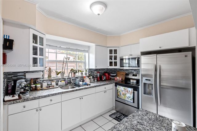 3640 SW 16th Street, Miami, FL 33145