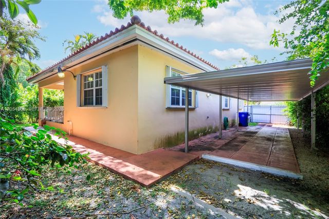 3640 SW 16th Street, Miami, FL 33145