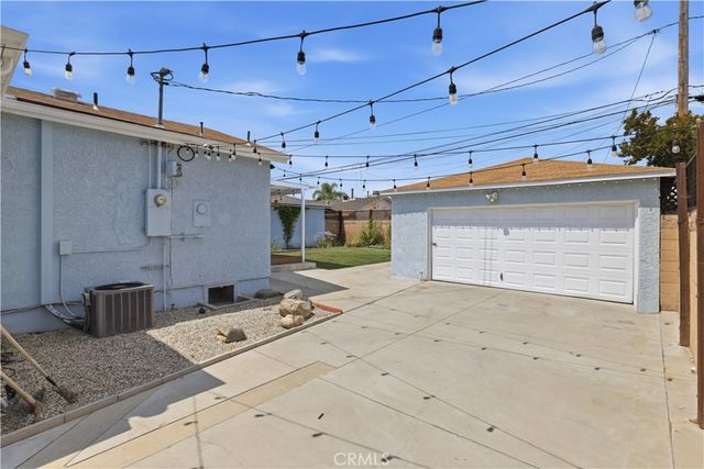 4809 Falcon Avenue, Long Beach, CA 90807