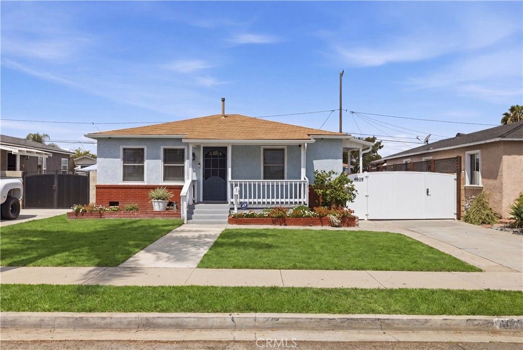 4809 Falcon Avenue, Long Beach, CA 90807