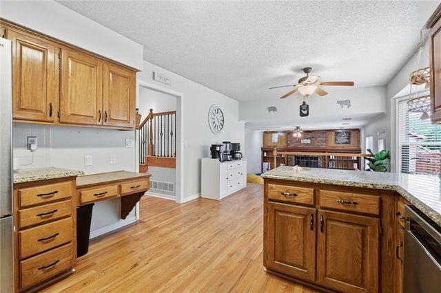 1240 E Sleepy Hollow Drive, Olathe, KS 66062