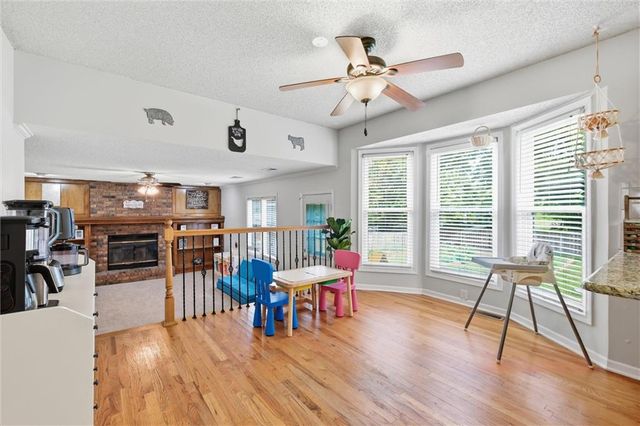 1240 E Sleepy Hollow Drive, Olathe, KS 66062
