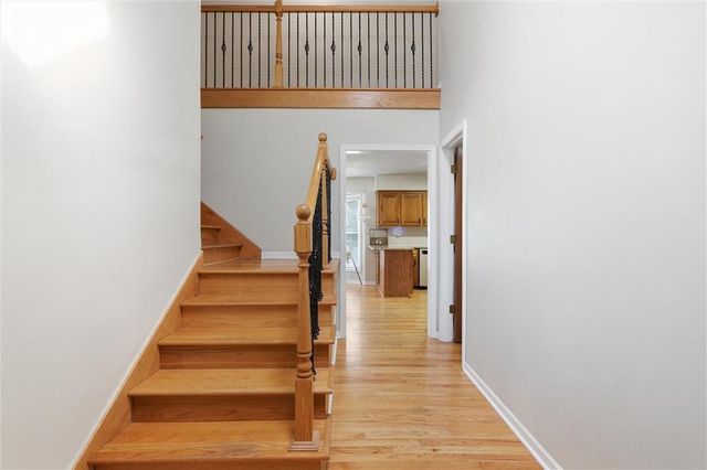 1240 E Sleepy Hollow Drive, Olathe, KS 66062