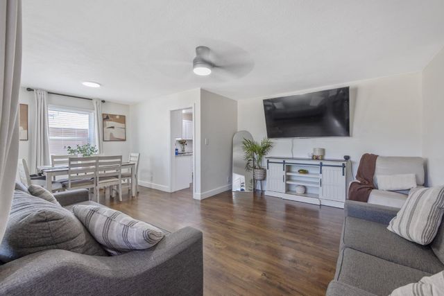 723 N Lourae Avenue, Reedley, CA 93654